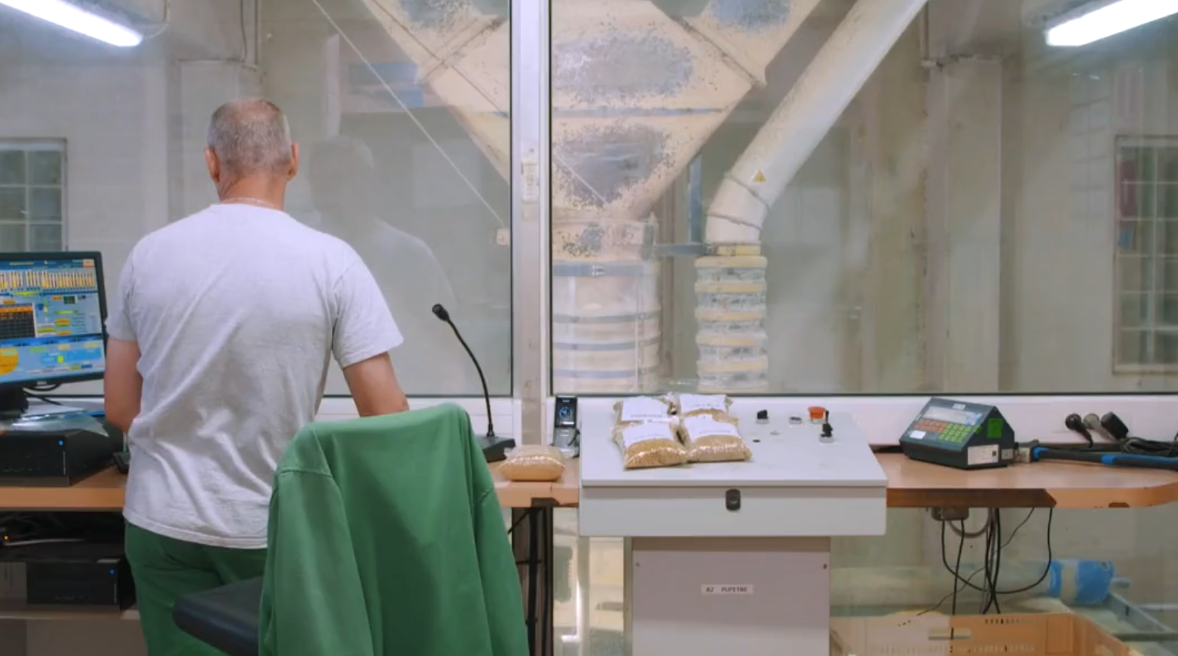 Opérateur de chargement des produits finis