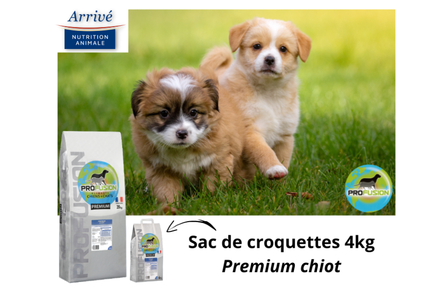 Chiots qui marchent avec sac de croquettes de la gamme Profusion de 4kg destiné aux chiots